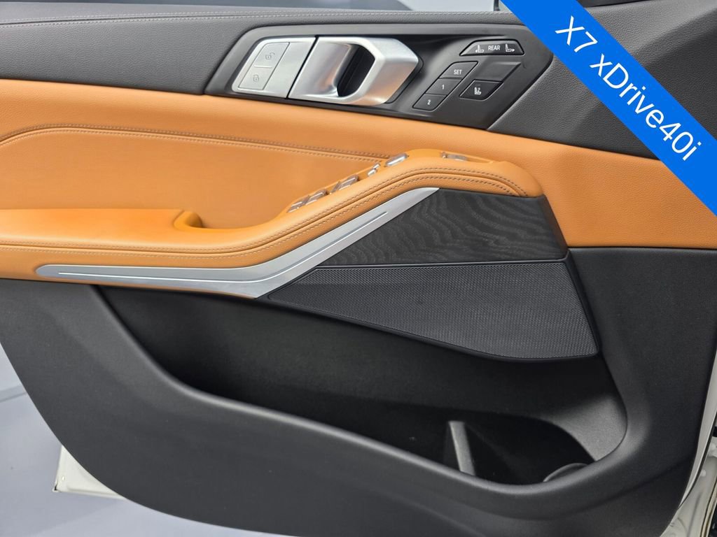 Used 2022 BMW X7 xDrive40i w/ Premium Package image 26