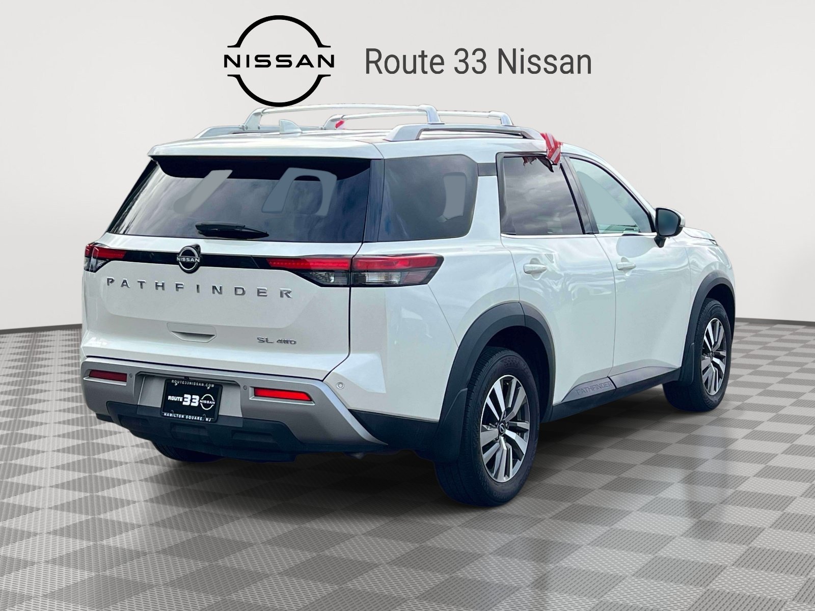 Used 2024 Nissan Pathfinder SL AWD/4WD image 4