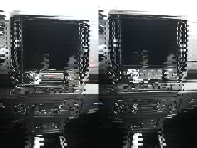 New 2026 Nissan Frontier SV w/ All-Weather Content Package image 15