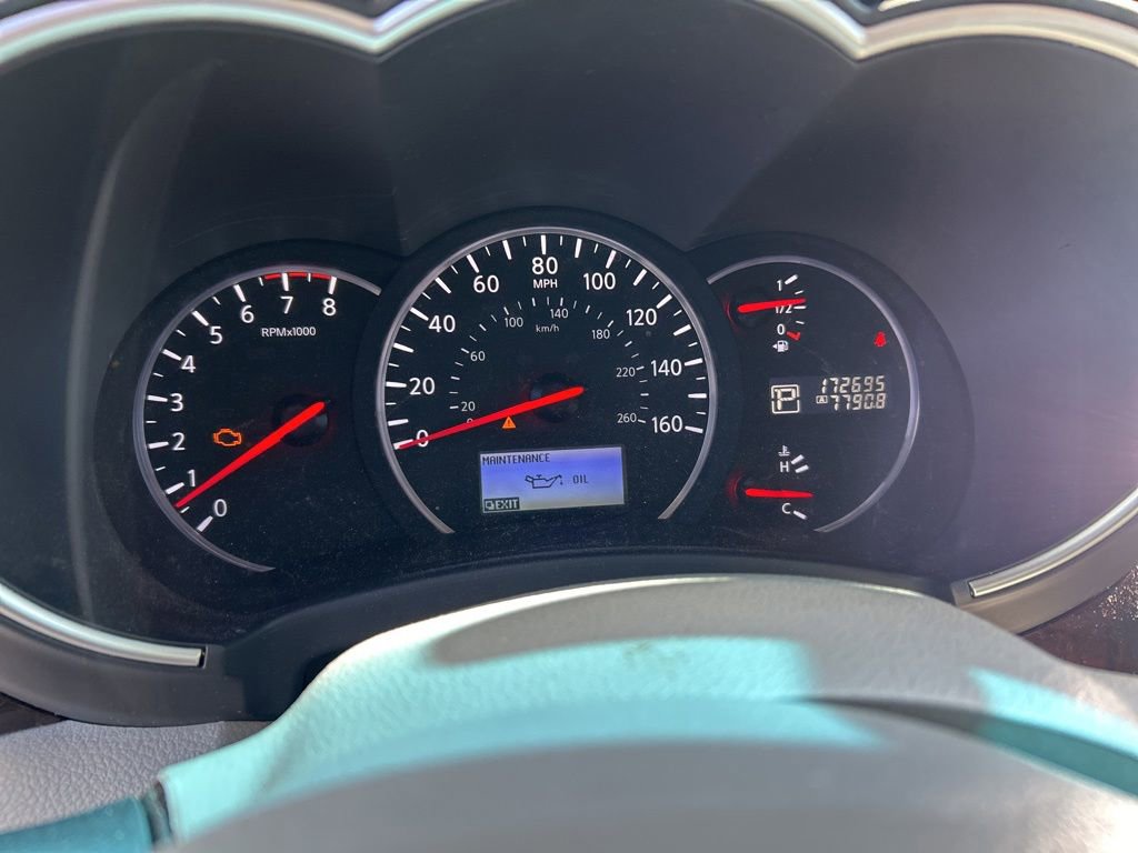 Used 2012 Nissan Quest S FWD image 17