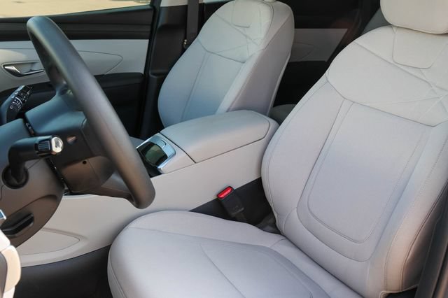 Certified 2026 Hyundai Tucson SE FWD image 11
