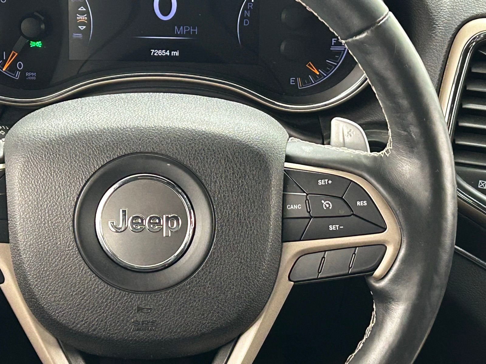 Used 2017 Jeep Grand Cherokee Limited image 13