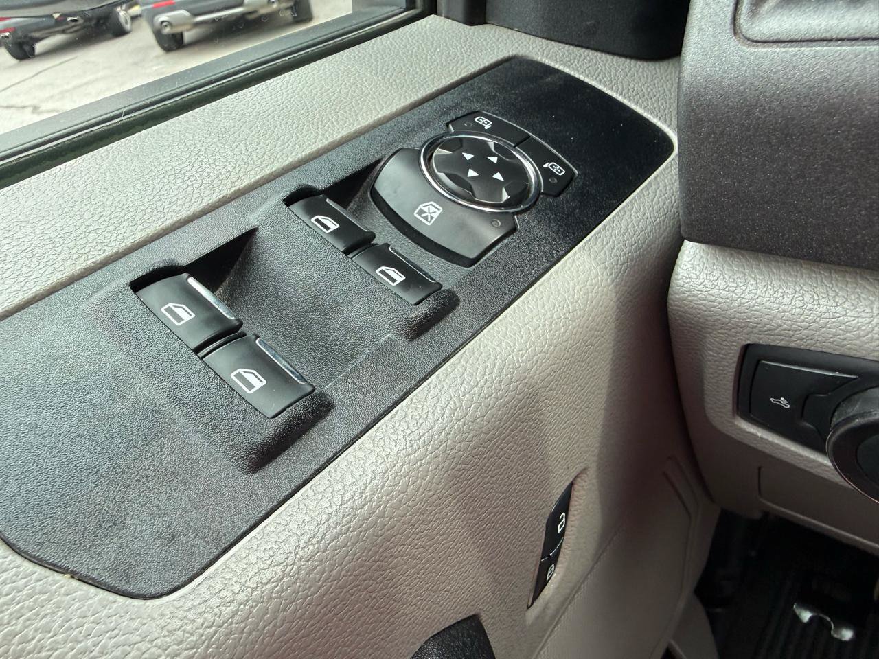 Used 2017 Ford F250 XL w/ Power Equipment Group RWD image 27