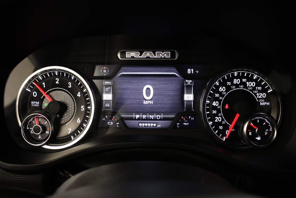 Used 2024 RAM 1500 Laramie AWD/4WD image 10
