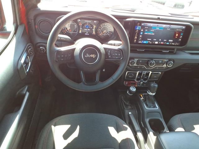 Used 2024 Jeep Gladiator Rubicon AWD/4WD image 18