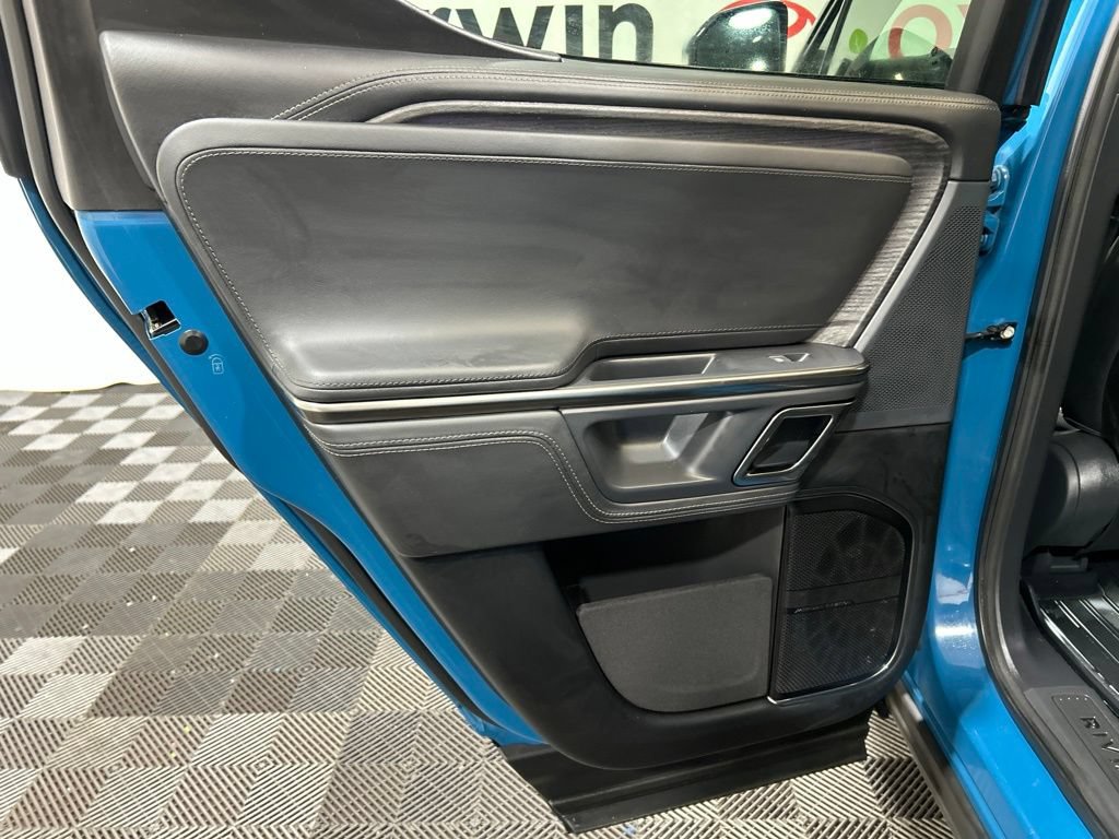 Used 2022 Rivian R1T Adventure AWD/4WD image 19
