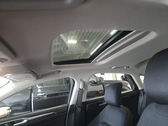 Used 2014 Ford Fusion SE w/ Equipment Group 201A image 18