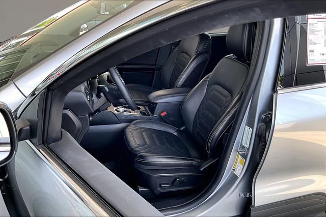 Used 2023 Ford Escape Platinum w/ Premium Technology Package AWD/4WD image 18