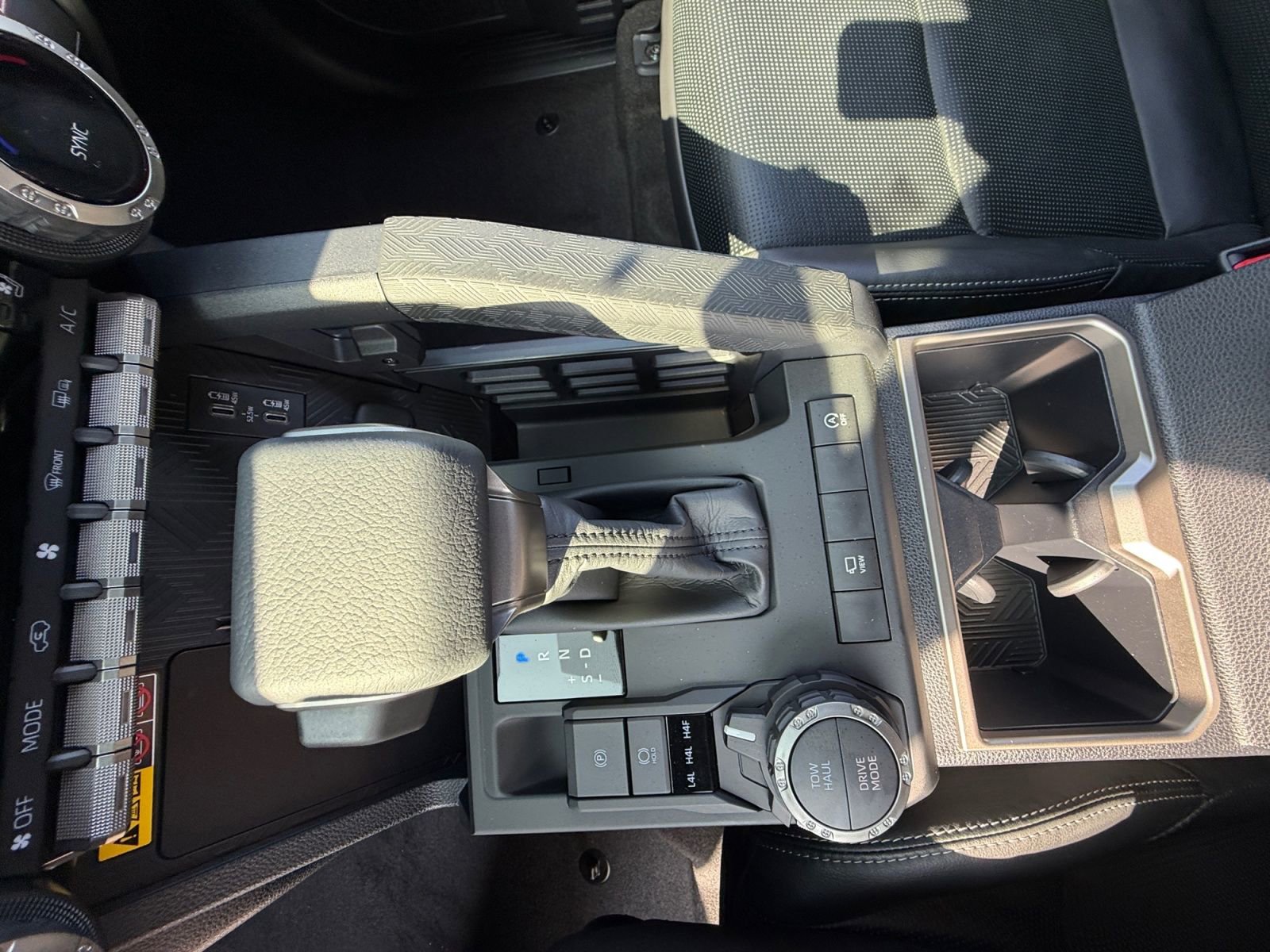 New 2026 Toyota 4Runner Limited AWD/4WD image 18
