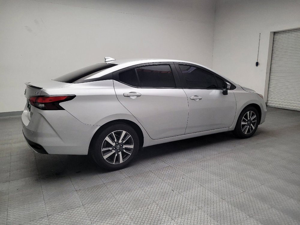 Used 2021 Nissan Versa SV image 10