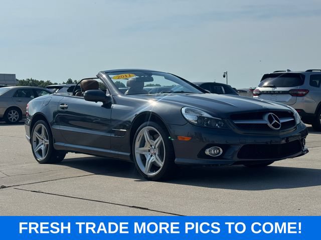 Used 2011 Mercedes-Benz SL 550 image 1