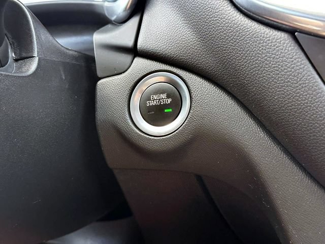 Used 2021 Chevrolet Equinox LT FWD image 31