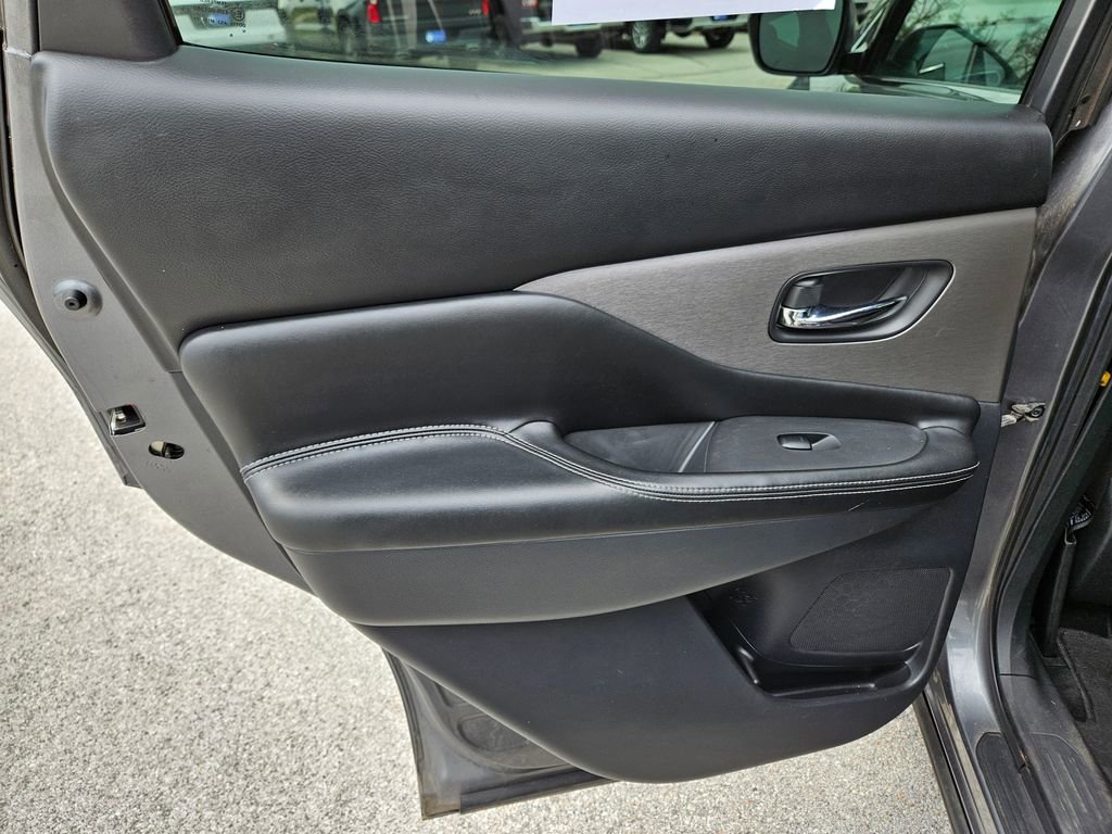 Used 2022 Nissan Murano S AWD/4WD image 23