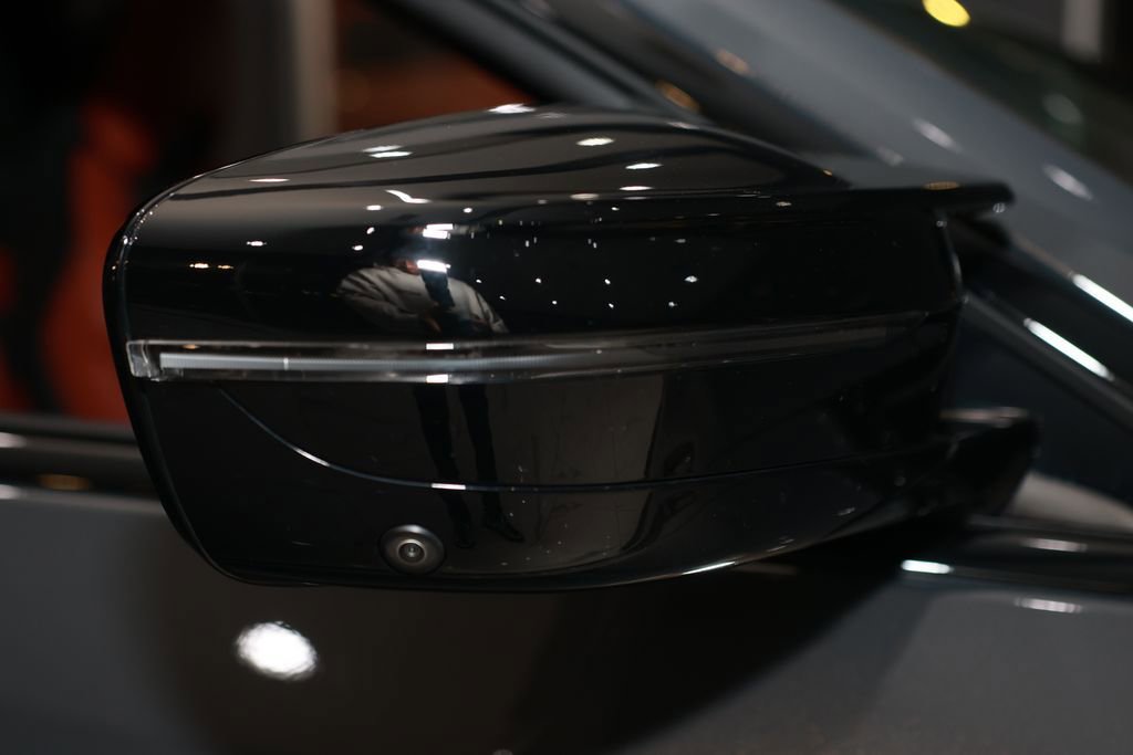 Used 2025 BMW M4 Coupe w/ Executive Package RWD image 32