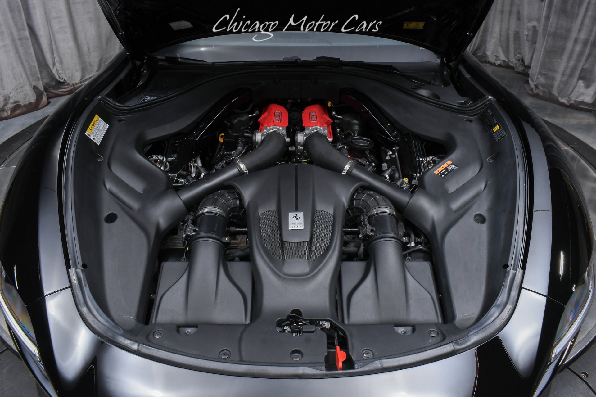Used 2024 Ferrari Roma Spider RWD image 31