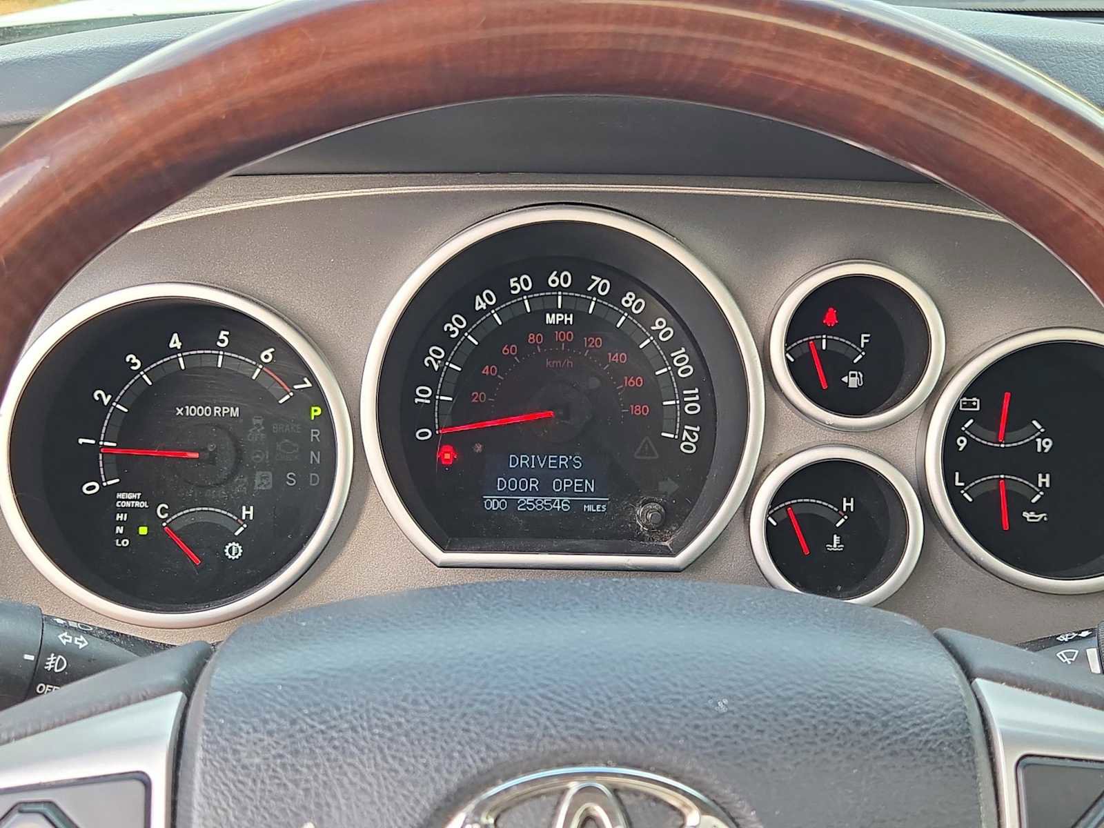 Used 2017 Toyota Sequoia Platinum AWD/4WD image 27