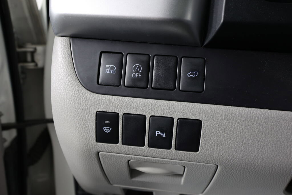 Used 2017 Toyota Highlander Limited image 34