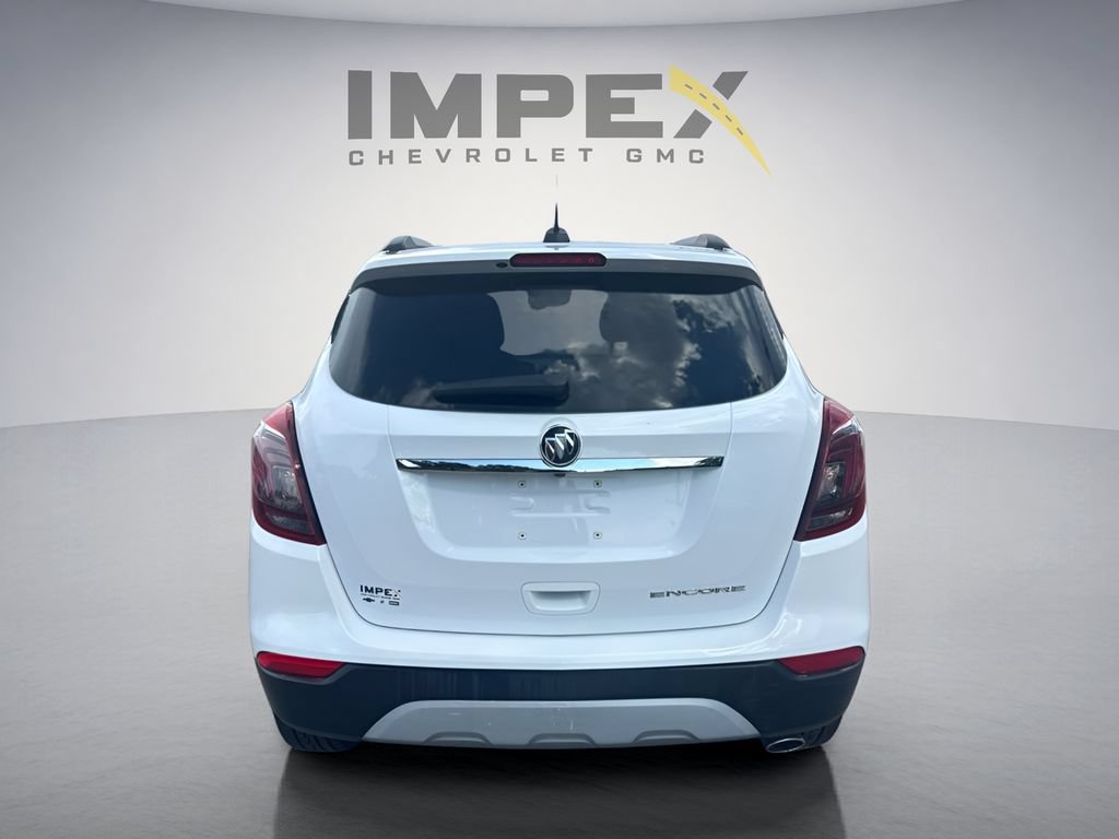Used 2021 Buick Encore Preferred FWD image 4