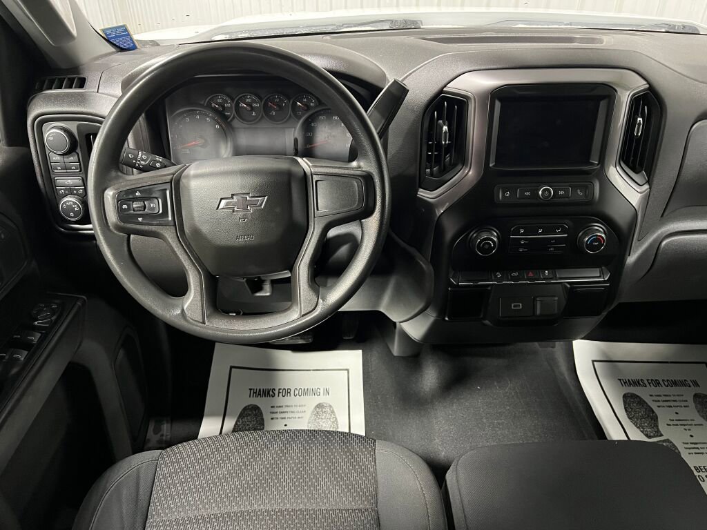 Used 2019 Chevrolet Silverado 1500 Custom Trail Boss w/ Custom Convenience Package image 4