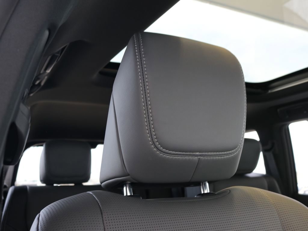 Used 2024 Lexus GX 550 w/ Accessory Package (Z1) image 42