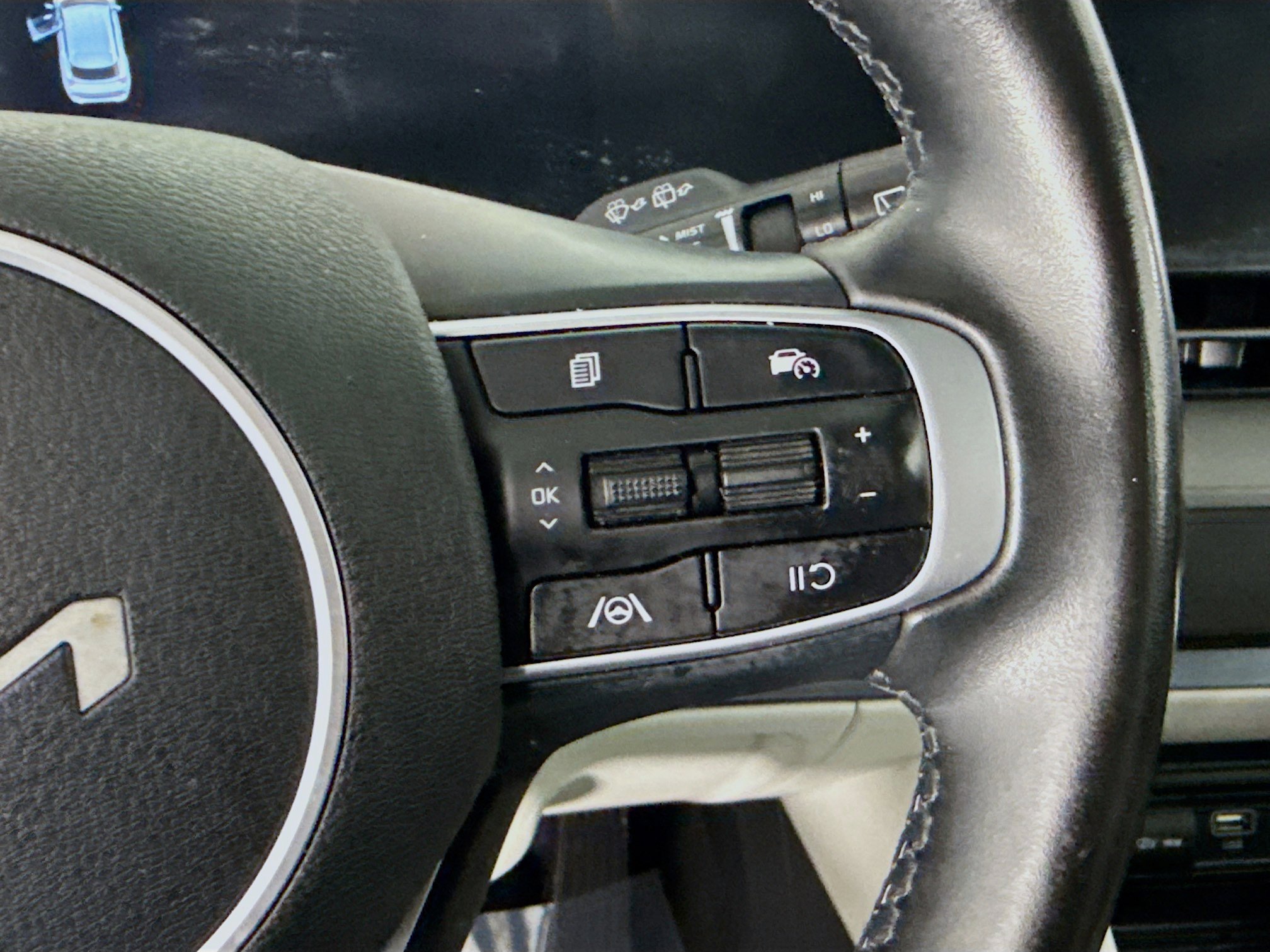 Used 2023 Kia Sportage EX FWD image 15