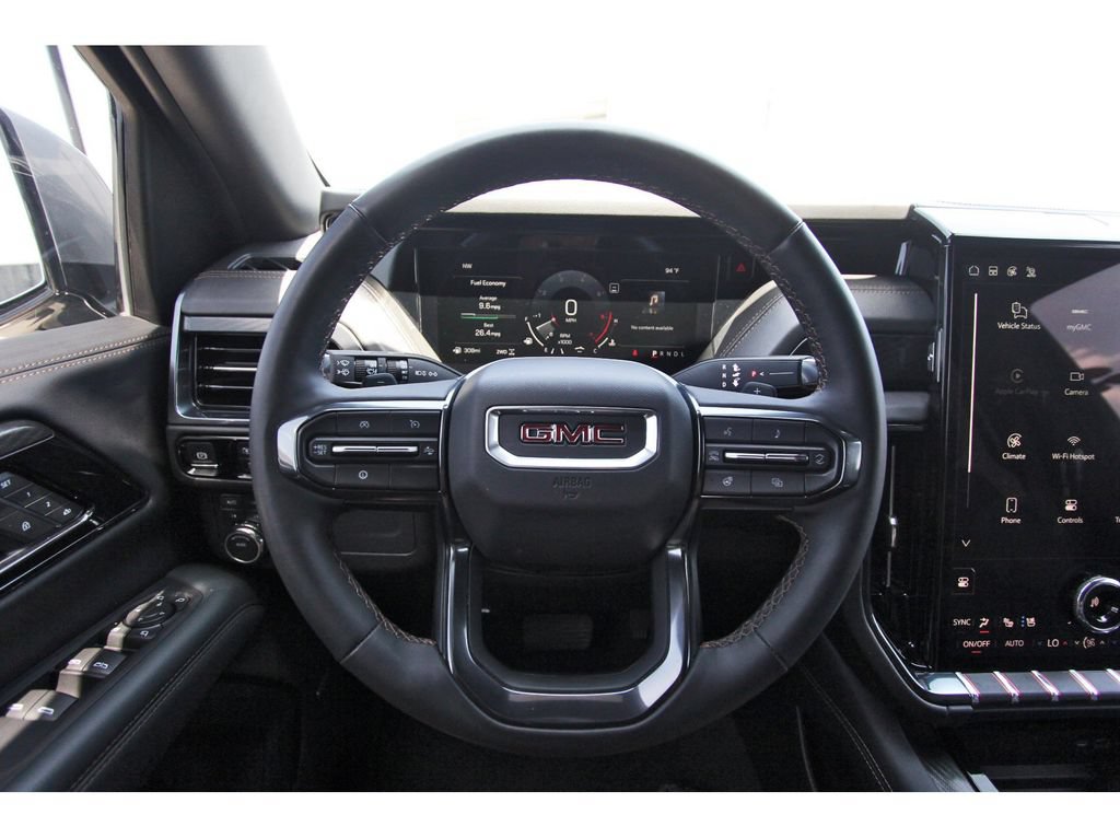 Used 2025 GMC Yukon AT4 w/ AT4 Premium Package AWD/4WD image 15