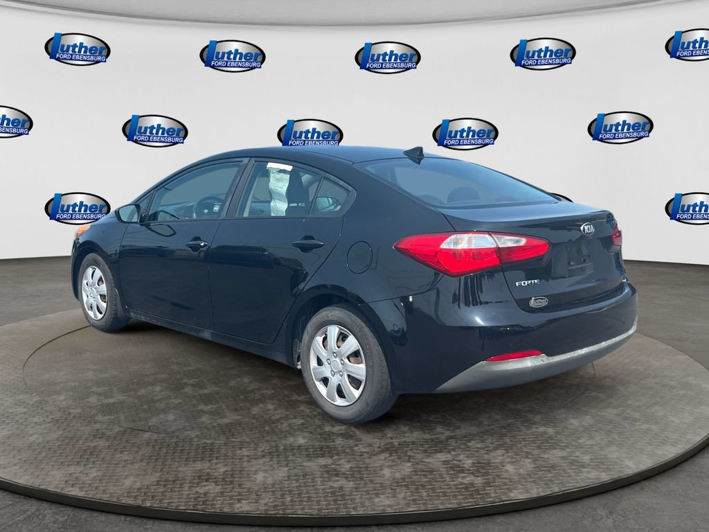 Used 2016 Kia Forte LX FWD image 3
