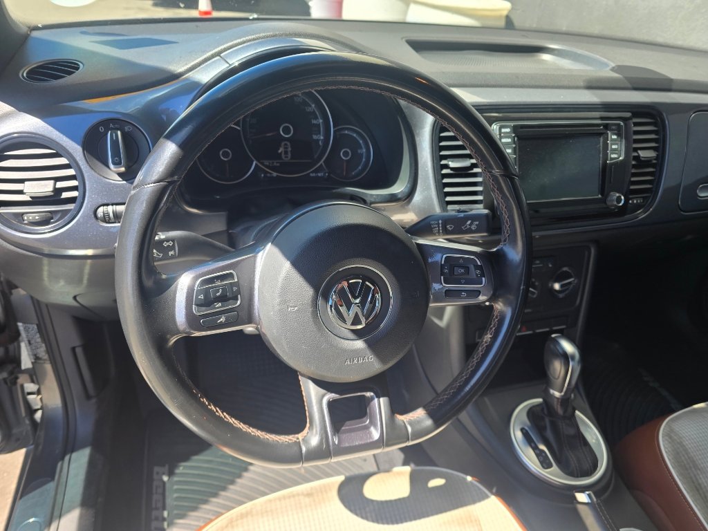 Used 2017 Volkswagen Beetle 1.8T Classic image 13