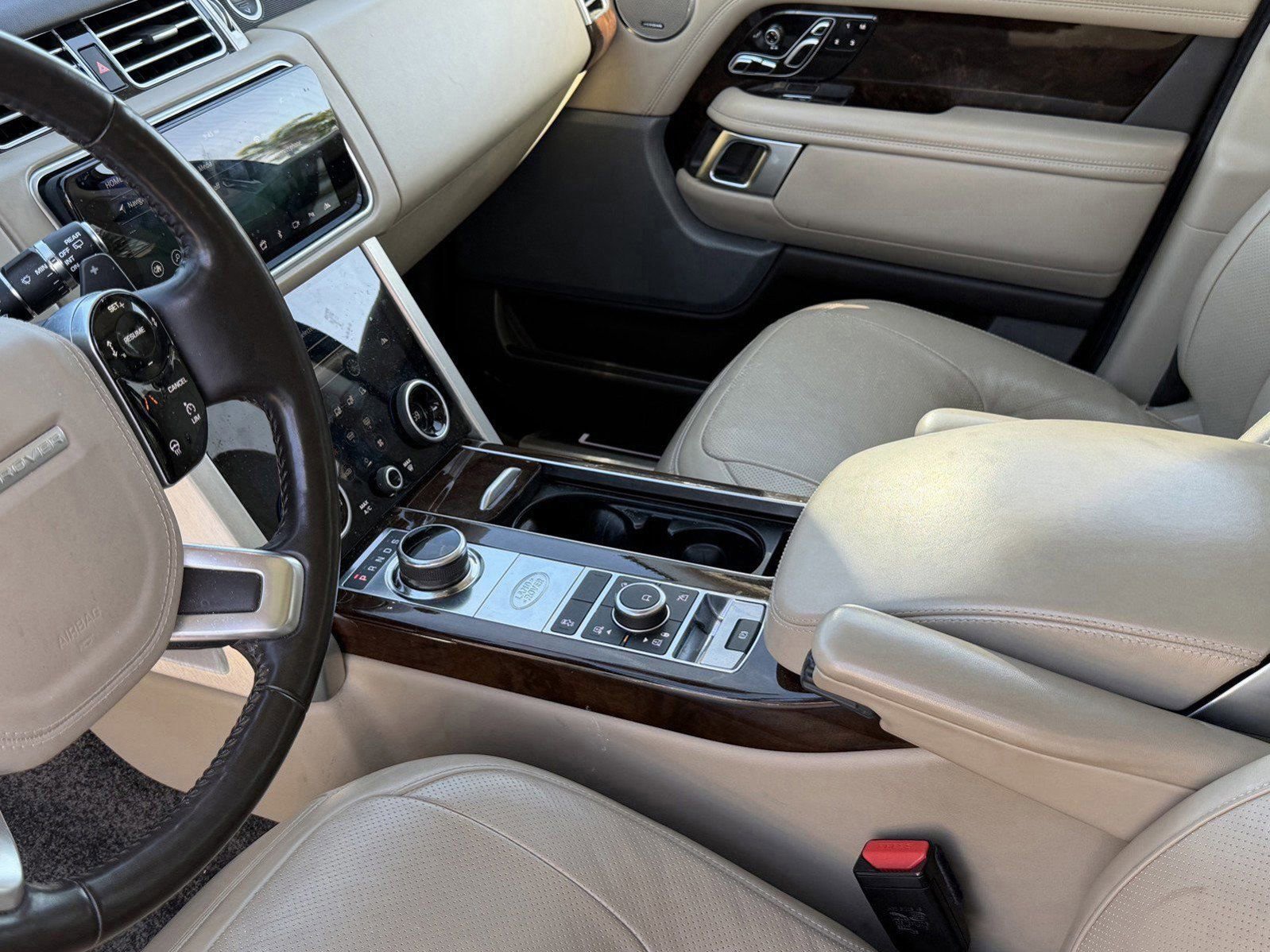 Used 2018 Land Rover Range Rover Long Wheelbase Supercharged image 31