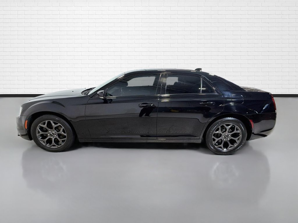 Used 2018 Chrysler 300 S w/ 300S Premium Group AWD/4WD image 4