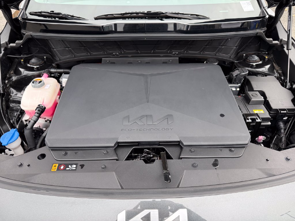 Certified 2023 Kia Niro Wind FWD image 11