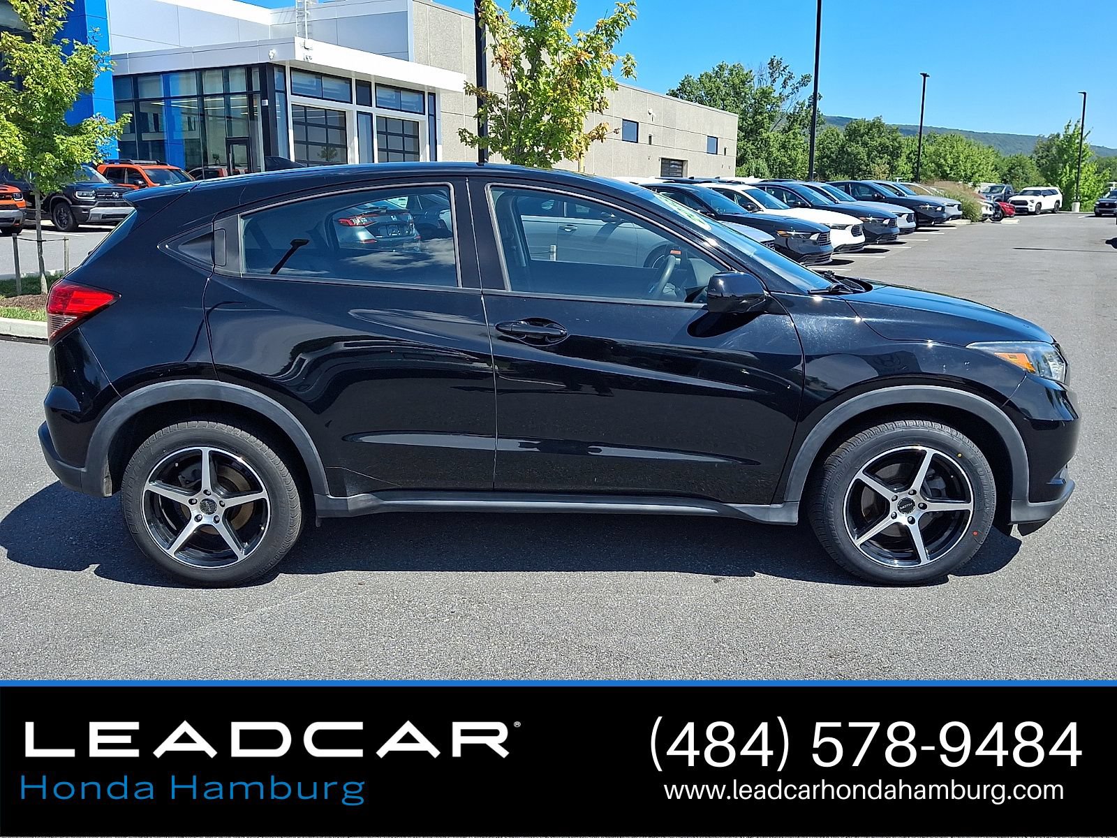 Used 2018 Honda HR-V LX image 8