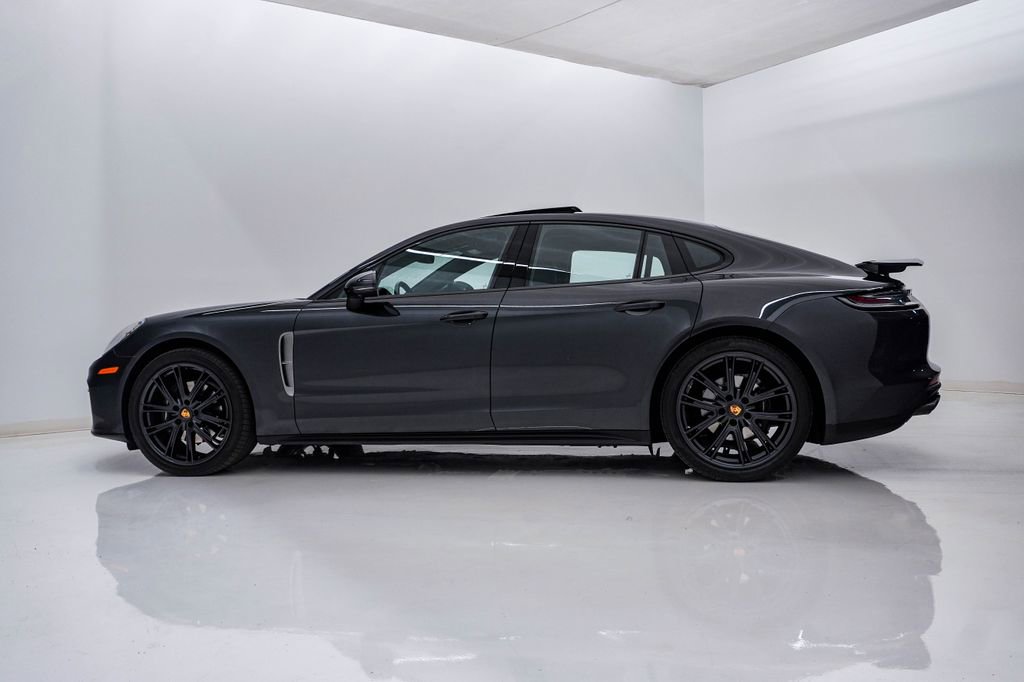 Certified 2023 Porsche Panamera 4 Platinum Edition image 2