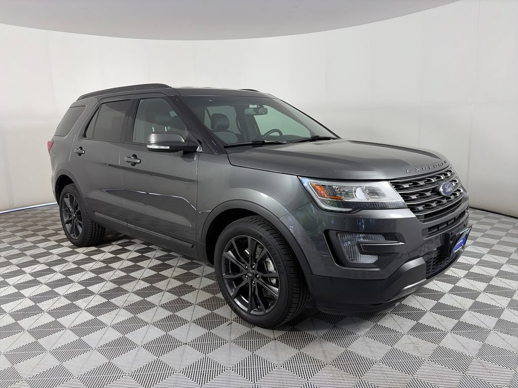 Certified 2017 Ford Explorer XLT w/ Equipment Group 202A
