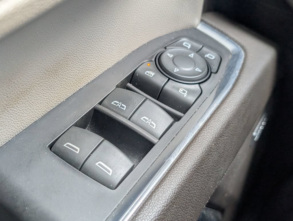 Used 2022 Chevrolet Silverado 1500 LTZ w/ Technology Package AWD/4WD image 21