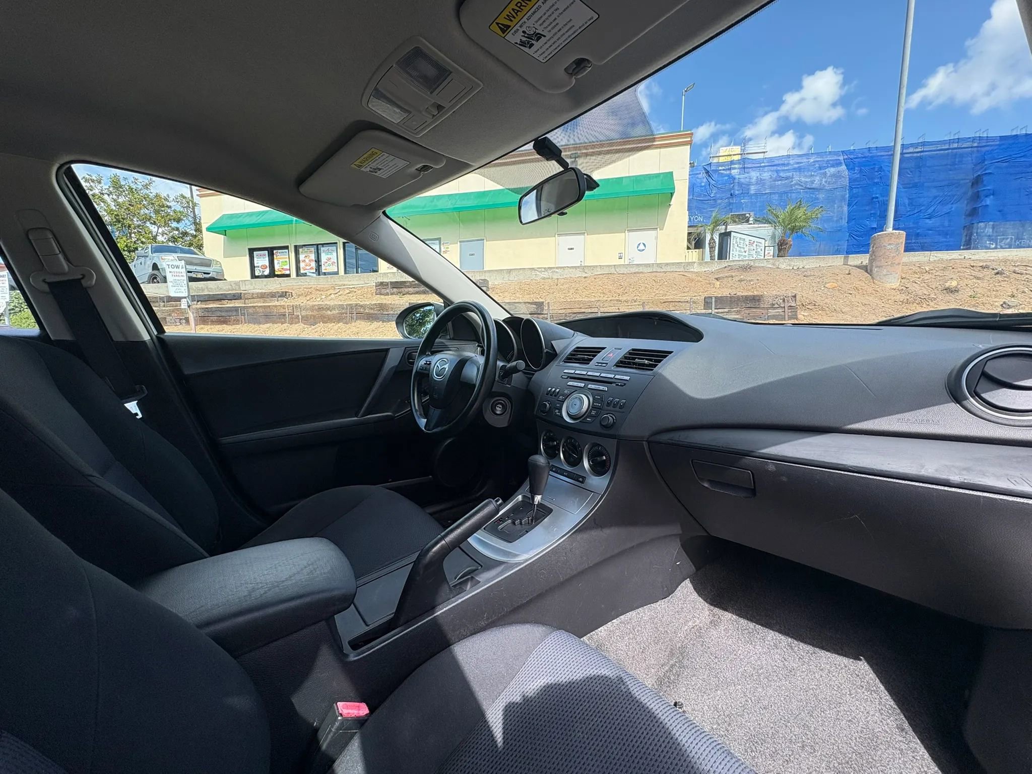 Used 2011 MAZDA MAZDA3 i Sport FWD image 17
