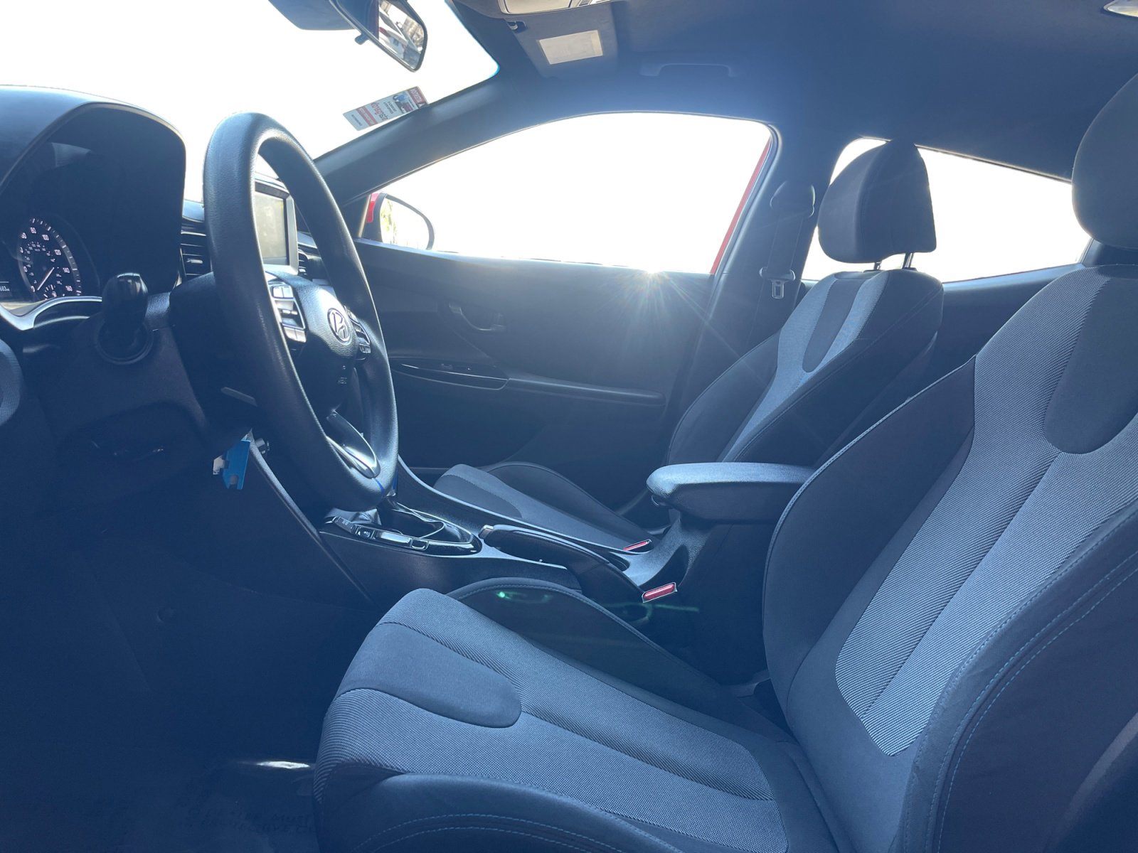 Used 2020 Hyundai Veloster 2.0 FWD image 9