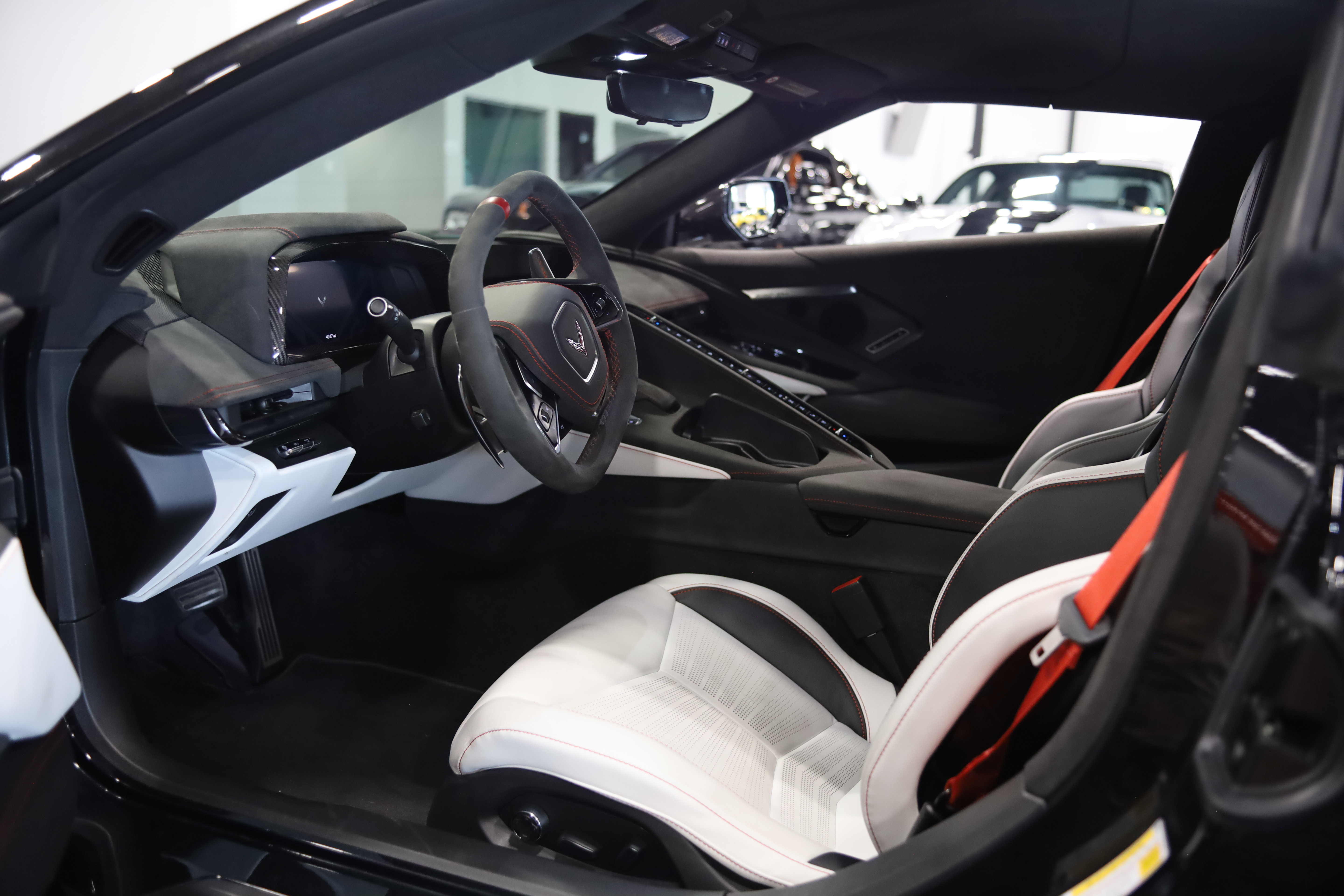 Used 2023 Chevrolet Corvette Stingray Premium Conv w/ Z51 Performance Package RWD image 20