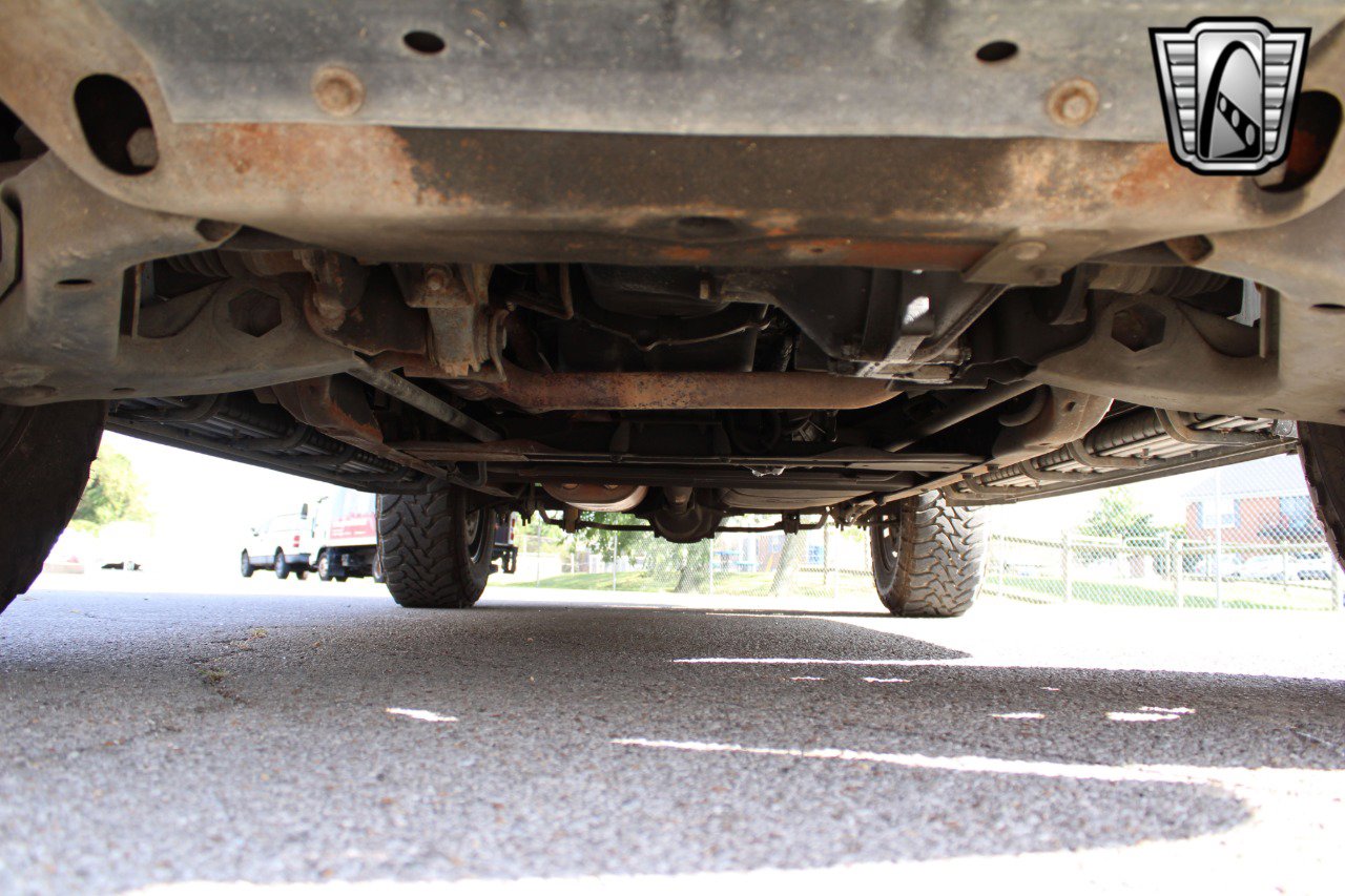 Used 1999 Chevrolet Tahoe Z71 w/ Preferred Equipment Group image 7