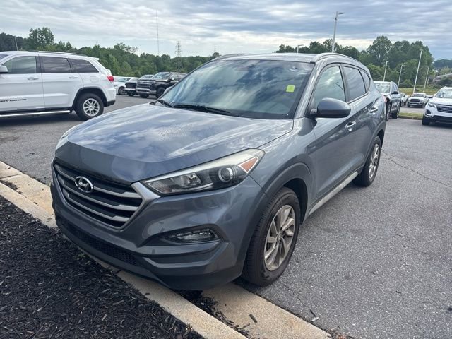 Used 2017 Hyundai Tucson SE AWD/4WD image 1