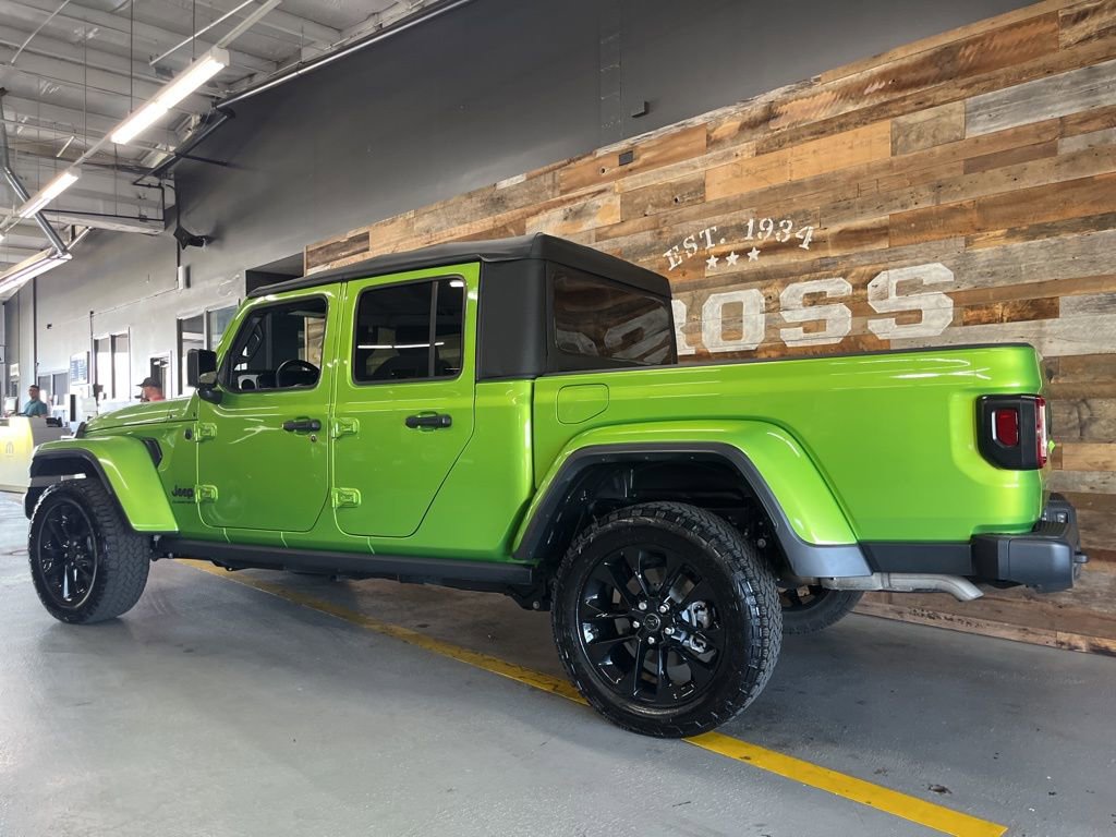 Used 2025 Jeep Gladiator Sport image 55