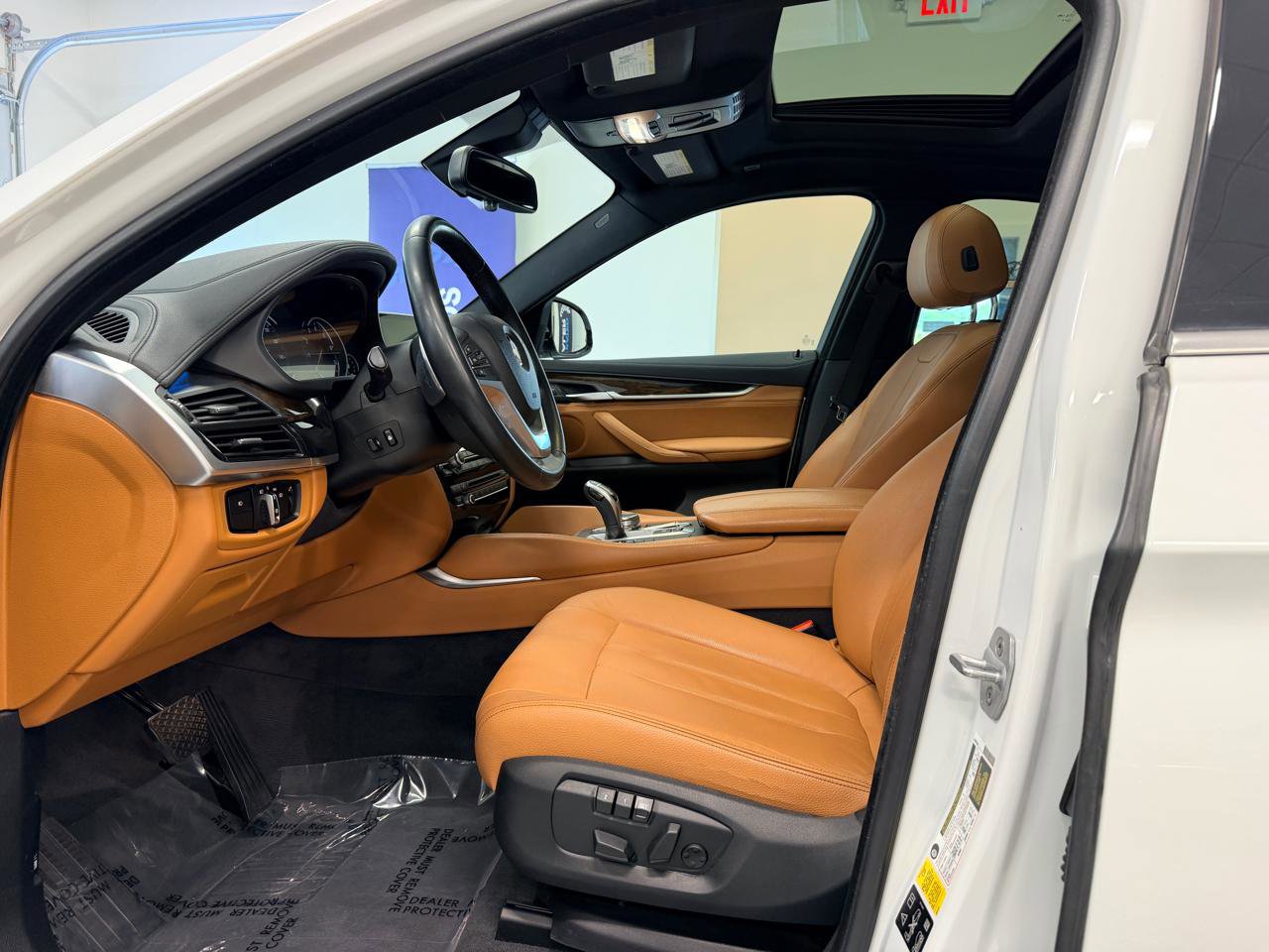 Used 2019 BMW X6 sDrive35i RWD image 18