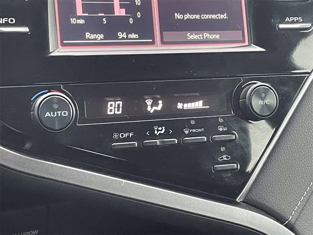 Used 2018 Toyota Camry SE image 26