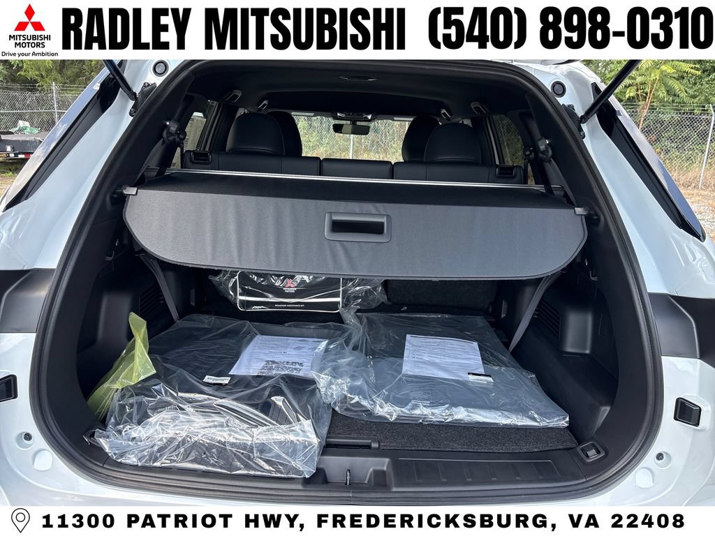 New 2026 Mitsubishi Outlander LE AWD/4WD image 14
