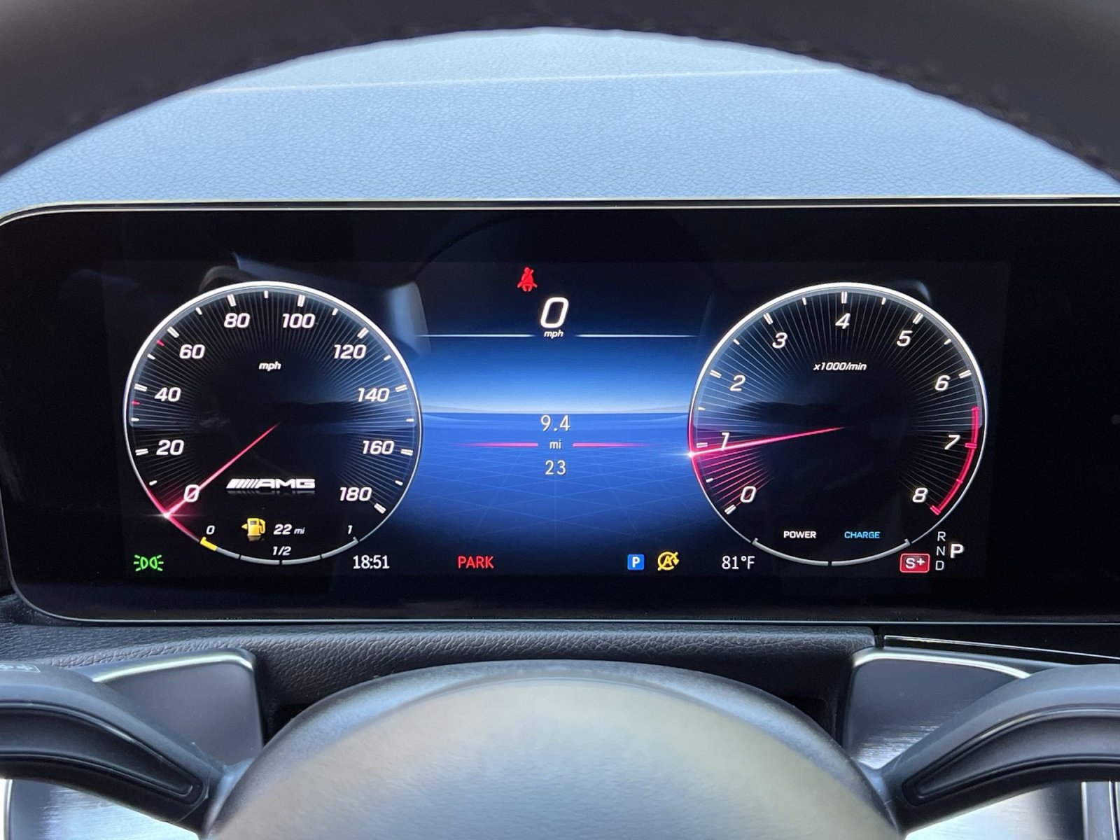 New 2025 Mercedes-Benz GLB 35 AMG 4MATIC image 15