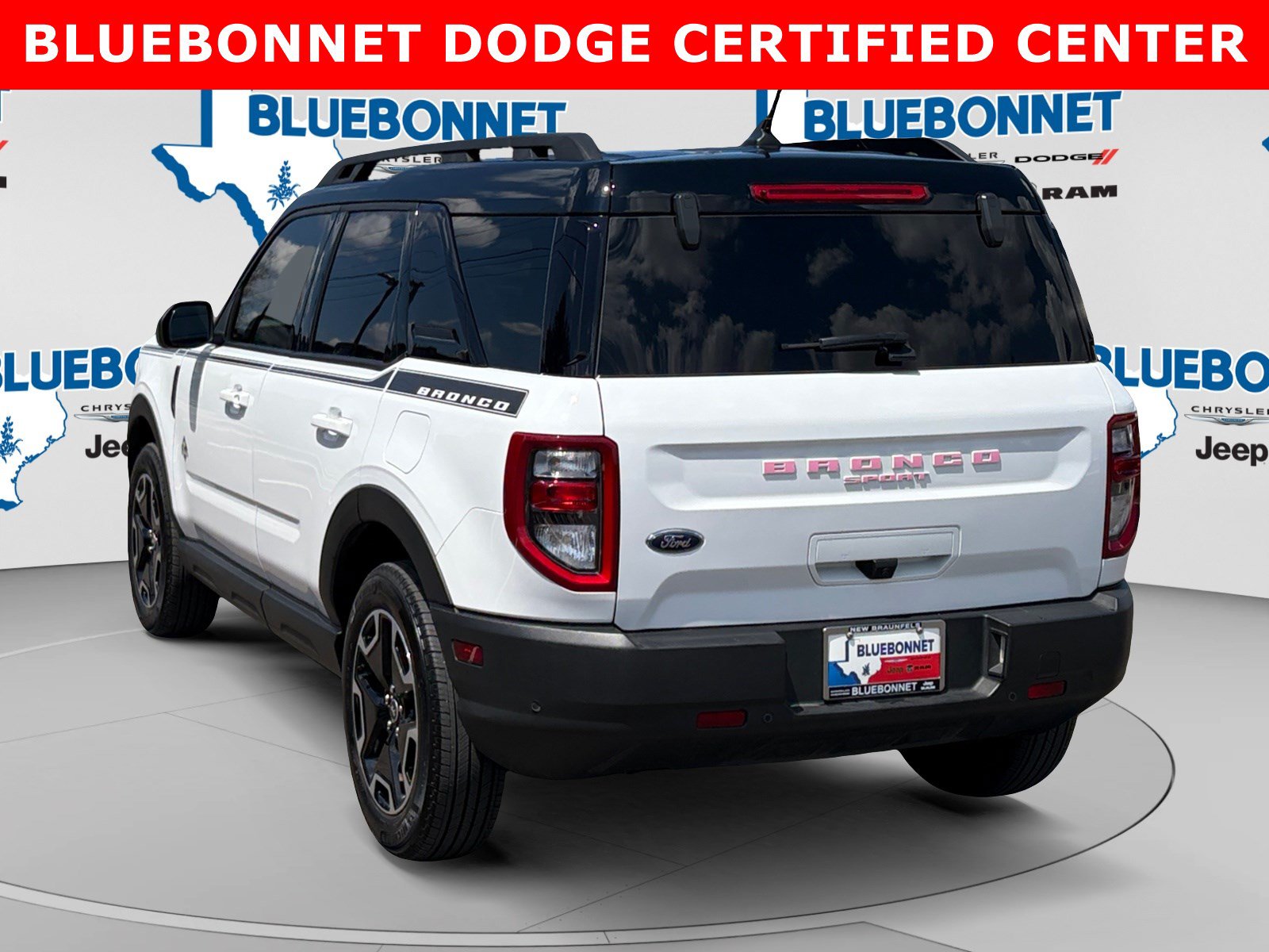 Used 2024 Ford Bronco Sport Outer Banks w/ Tech Package AWD/4WD image 7