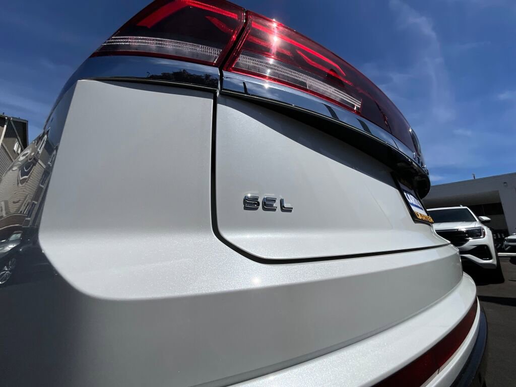 New 2025 Volkswagen Atlas Cross Sport SEL Premium R-Line image 7