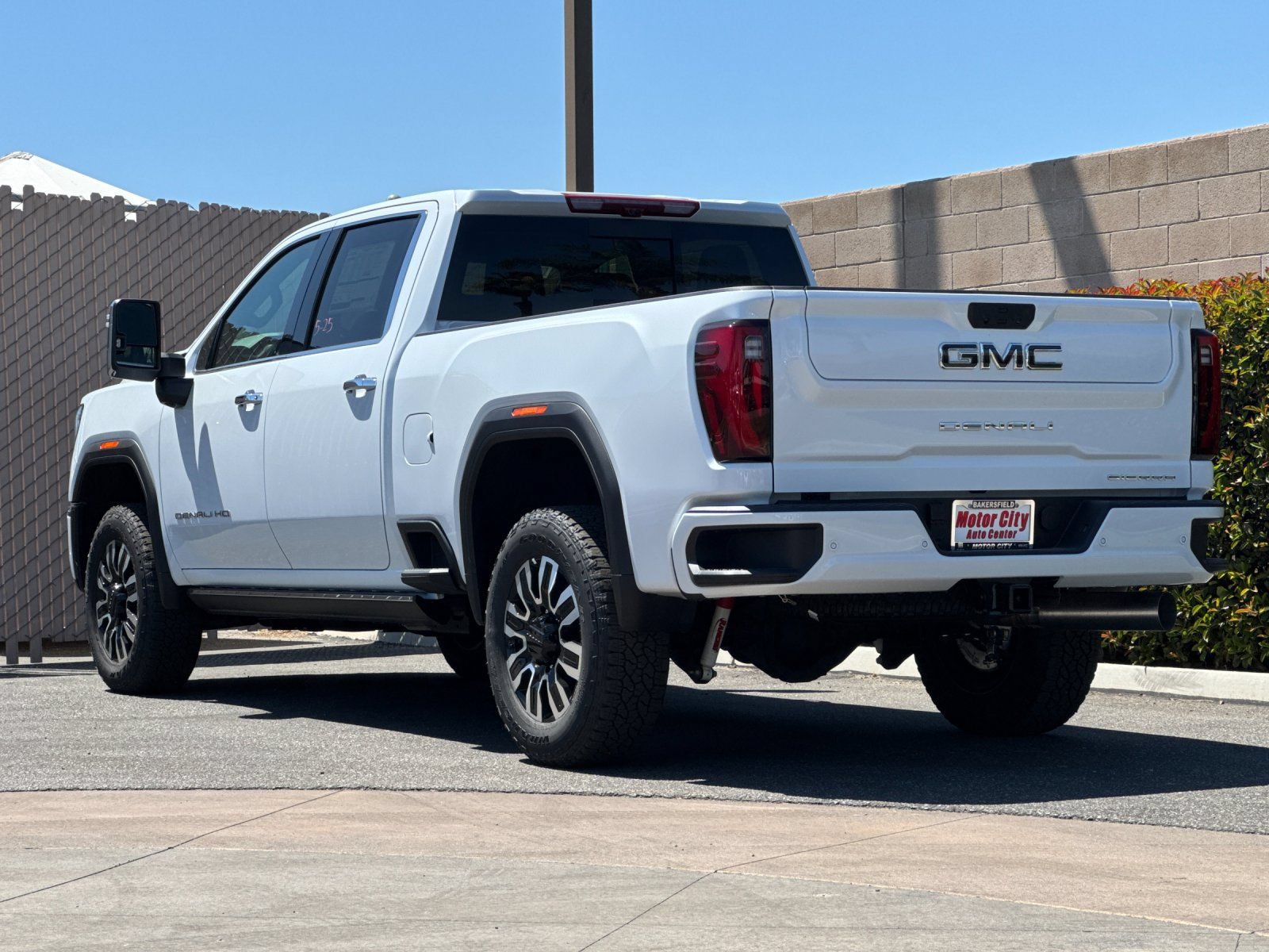 New 2026 GMC Sierra 2500 Denali Ultimate AWD/4WD image 6