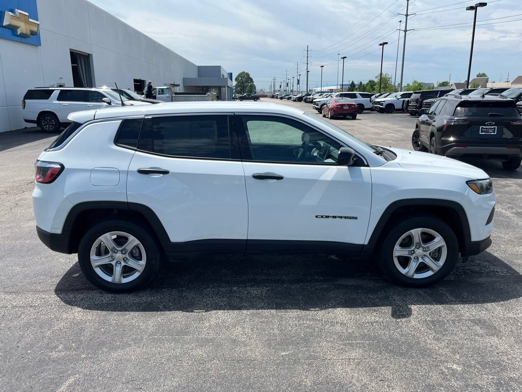 Used 2024 Jeep Compass Sport AWD/4WD image 8