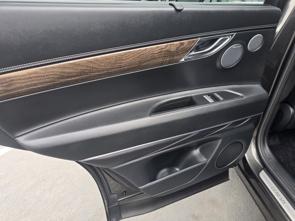 Used 2025 Genesis GV80 2.5T Advanced image 24